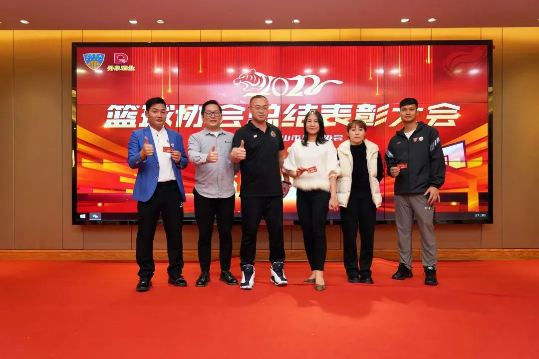 借助线上篮球训练平台在家也能追逐梦想_0